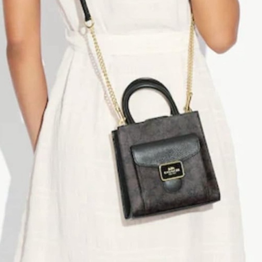 Coach Mini Pepper Crossbody In Signature Canvas Brown / Black  EUC